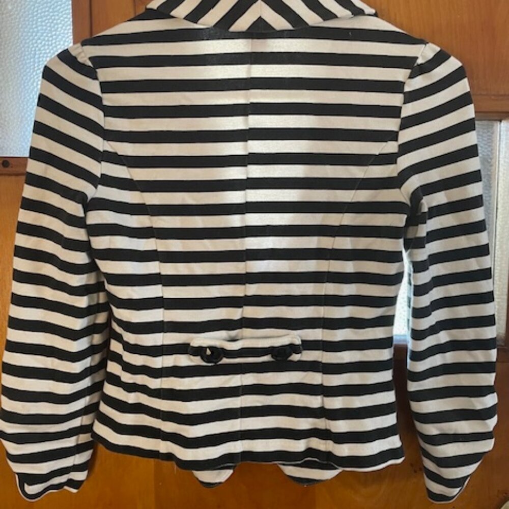 Candie's Striped Crop Jacket - Picture 2 of 2